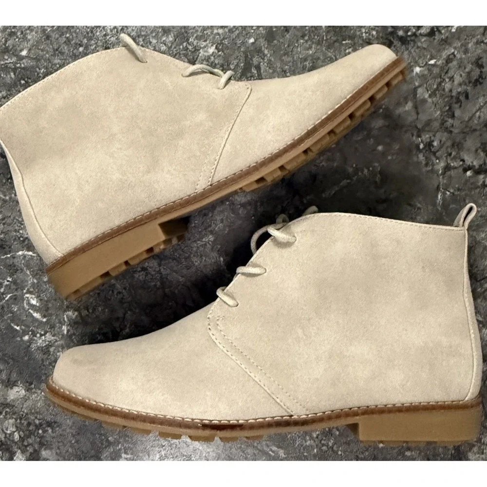 White Mountain Womens Anderson Faux Suede Chukka Booties Lt Beige Sz 7.5M